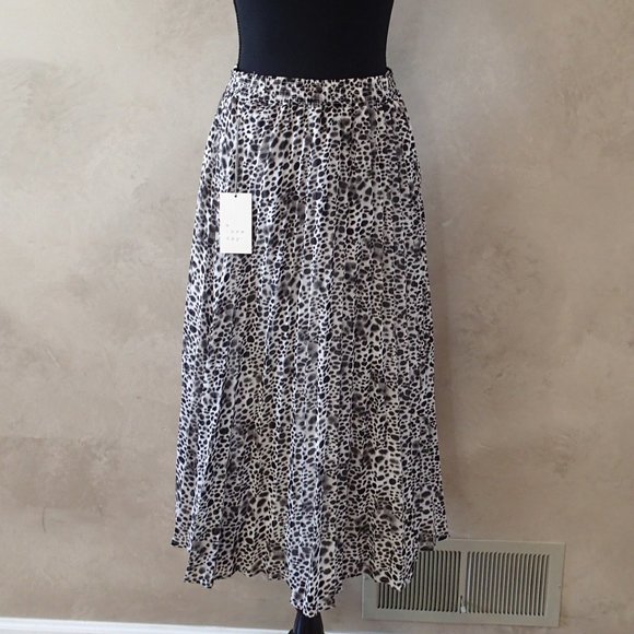 A New Day Skirt Size Small - Picture 1 of 6
